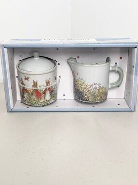 Peter Rabbit Creamer and Sugar Set Easter Bunny Ceramic Beatrix Potter NIB